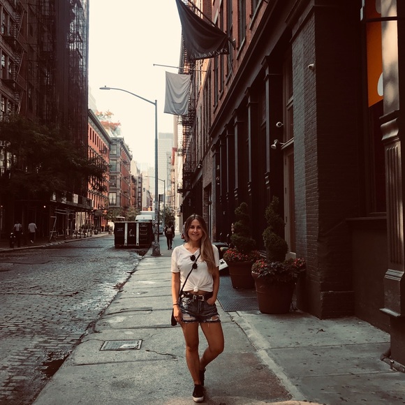 Meet your Posher, Lenny - Picture 1 of 1